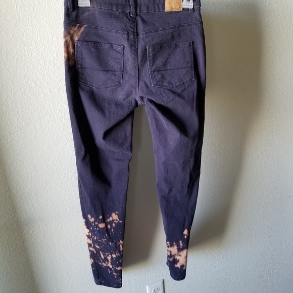 Forever 21 skinny fit navy blue pants - Picture 6 of 8